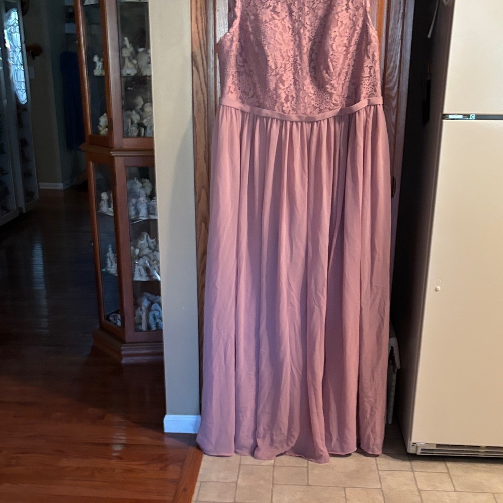 Elegant Pink Lace Gown